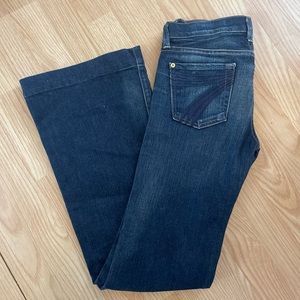 7 for all mankind